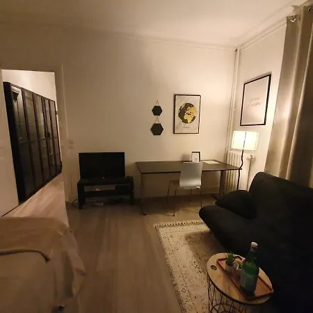 Modern And Cozy 2 Minutes From Porte D'orleans Daire Paris
